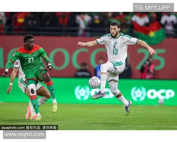 足球明星齐聚舞池共舞魅力瞬间尽显青春活力与激情四溢